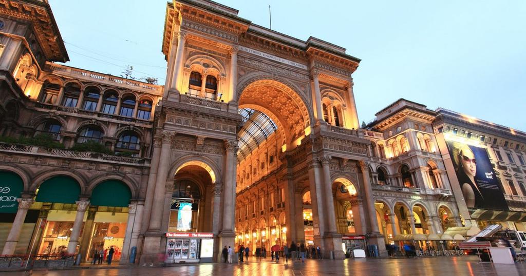 Il Panettone artistico più grande del mondo/16 dicembre/Galleria Eventi a Milano