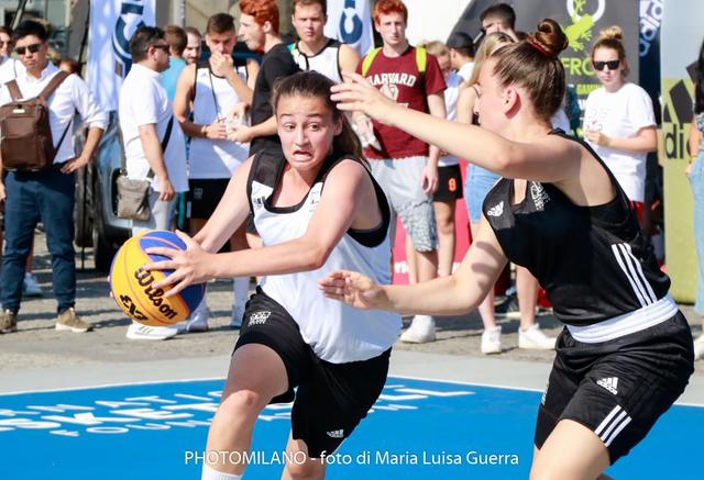 Anna Capra (Ice Team) vs Elisa Di Pietro (Le SchiaCCiatE) - Foto di Maria Luisa Guerra / PhotoMilano